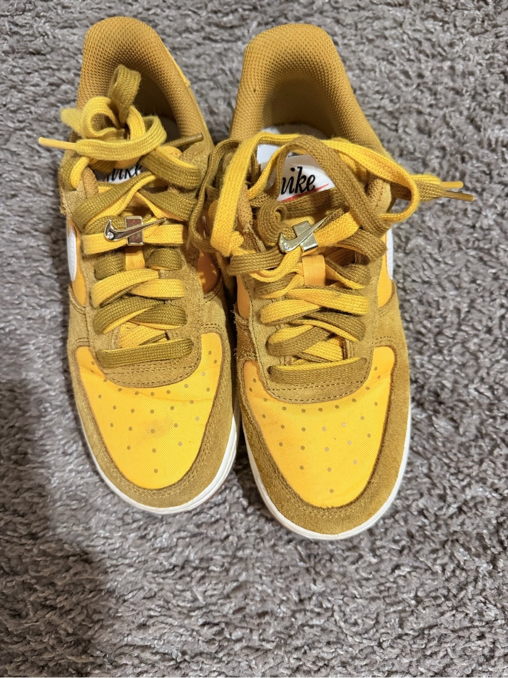 Nike Women’s Yellow Low-Top Sneakers with Gold Lace Charms